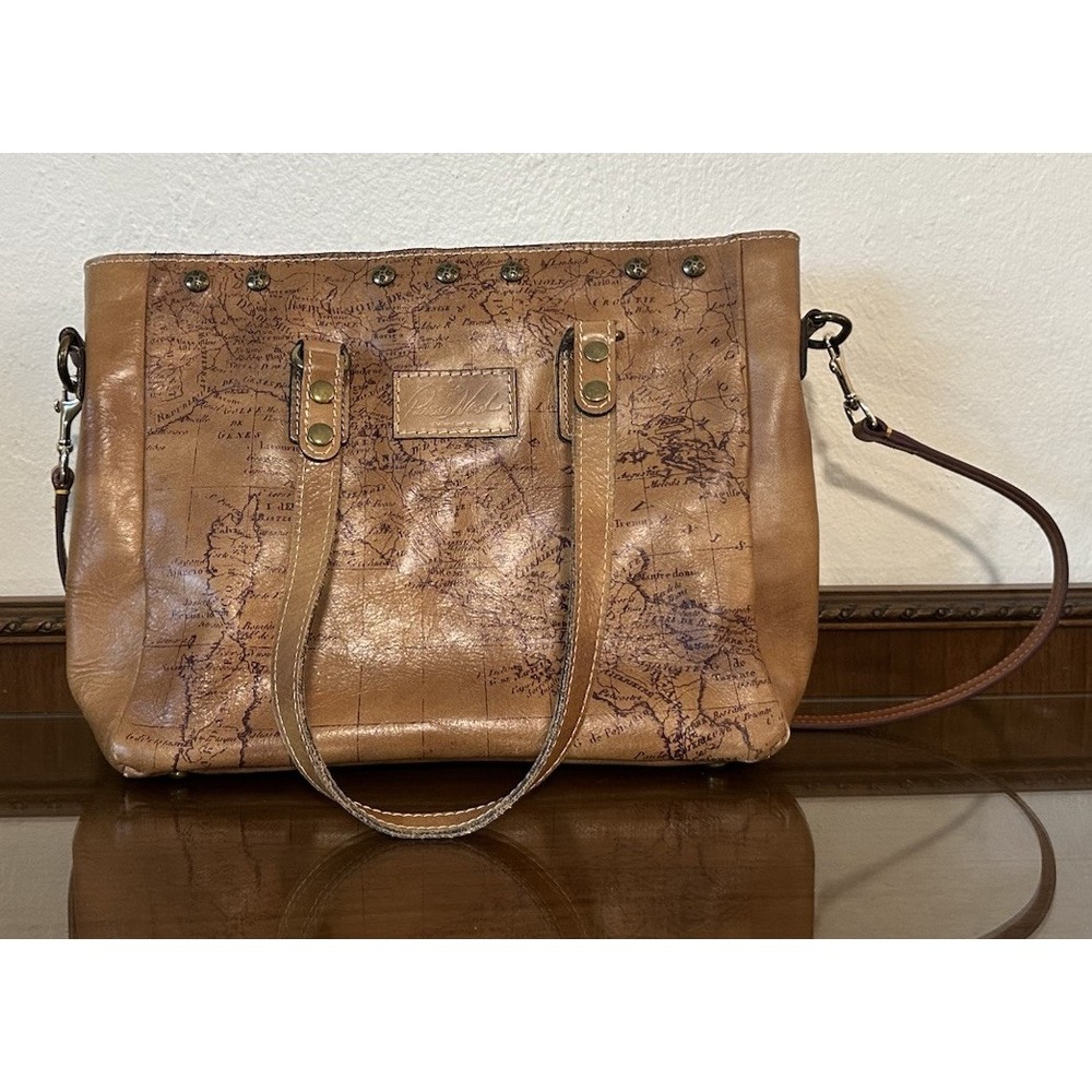 Patricia Nash Benvenuto World Map Style Leather Handbag Purse Classic